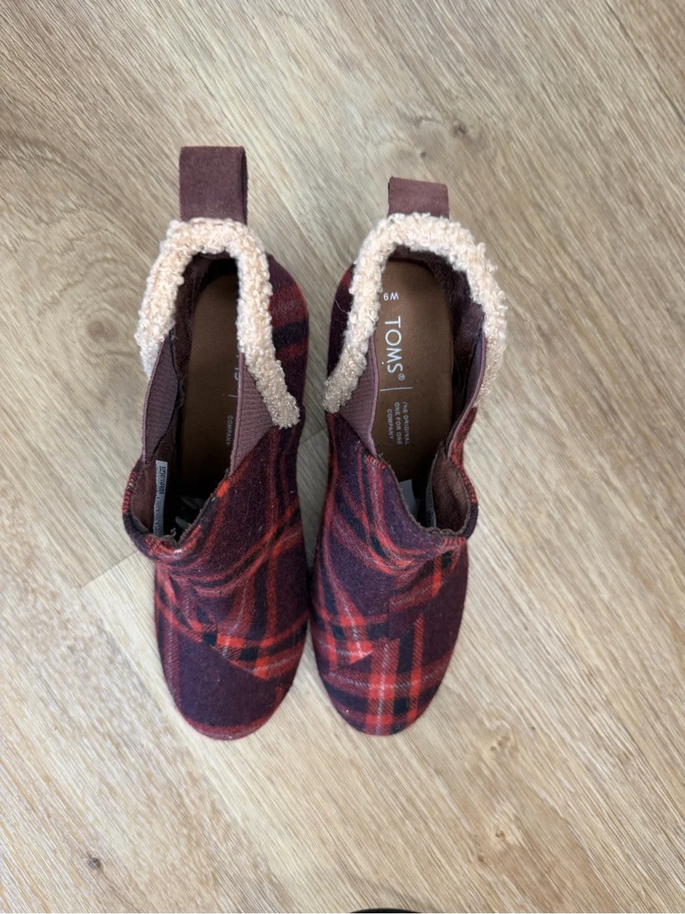 TOMS Plaid Wedge Ankle Booties in Burgundy and Red - Women size 6 fall winter